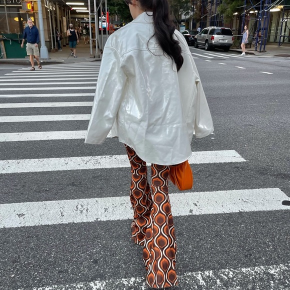 FashionKilla 70’s Print top and flare pant set - Picture 5 of 16